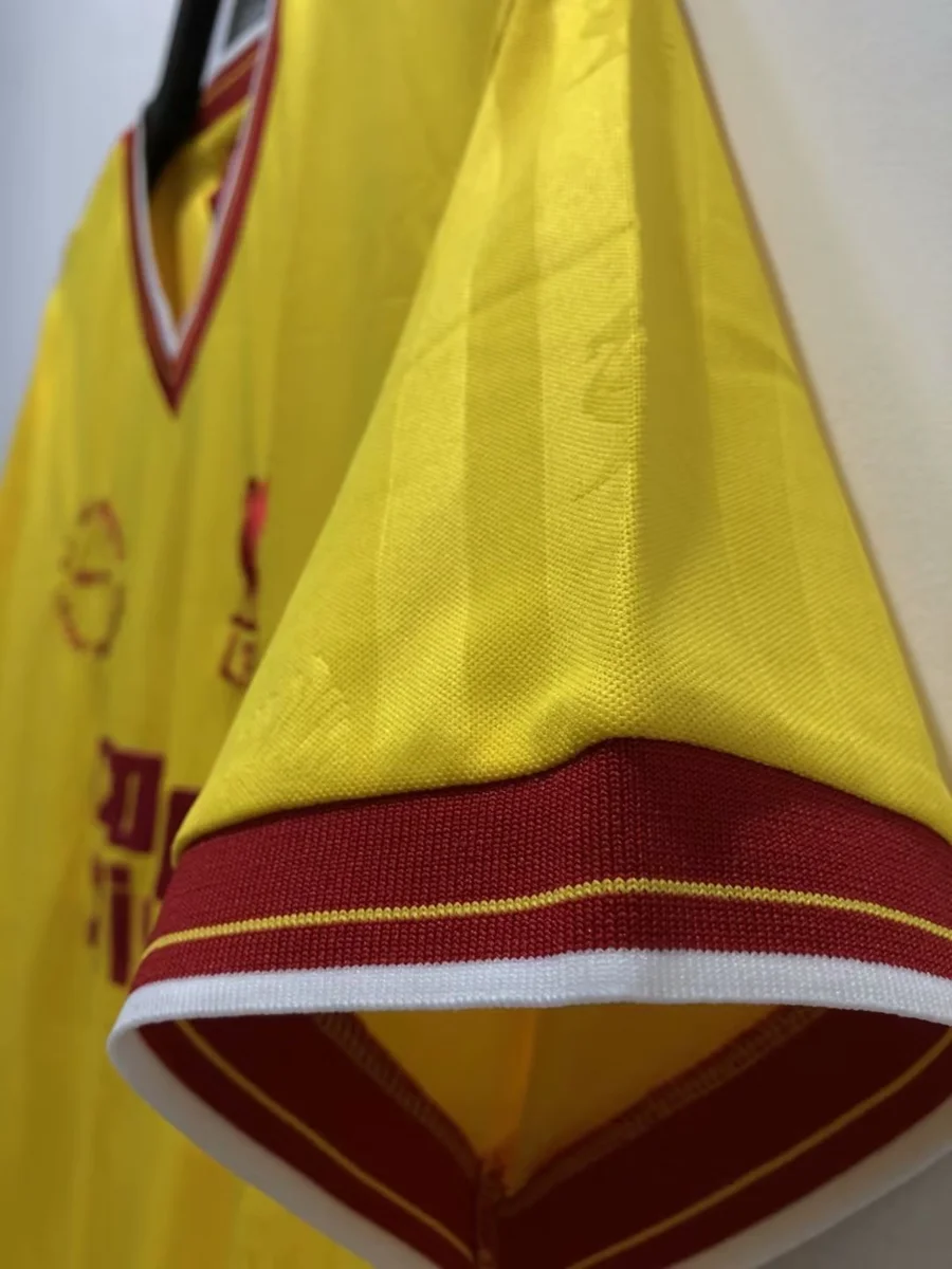 Camisa reserva - Liverpool - 85 a 86