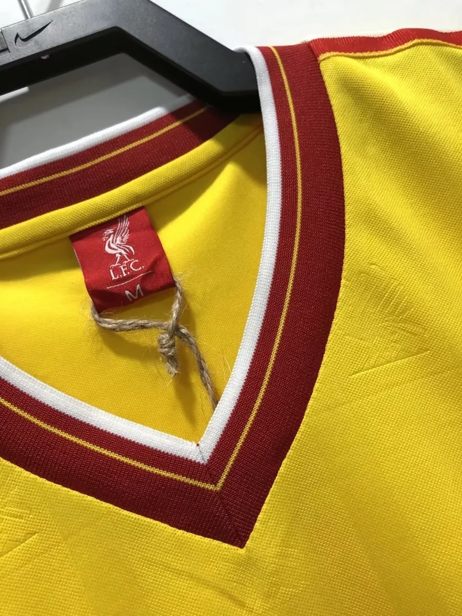 Camisa reserva - Liverpool - 85 a 86