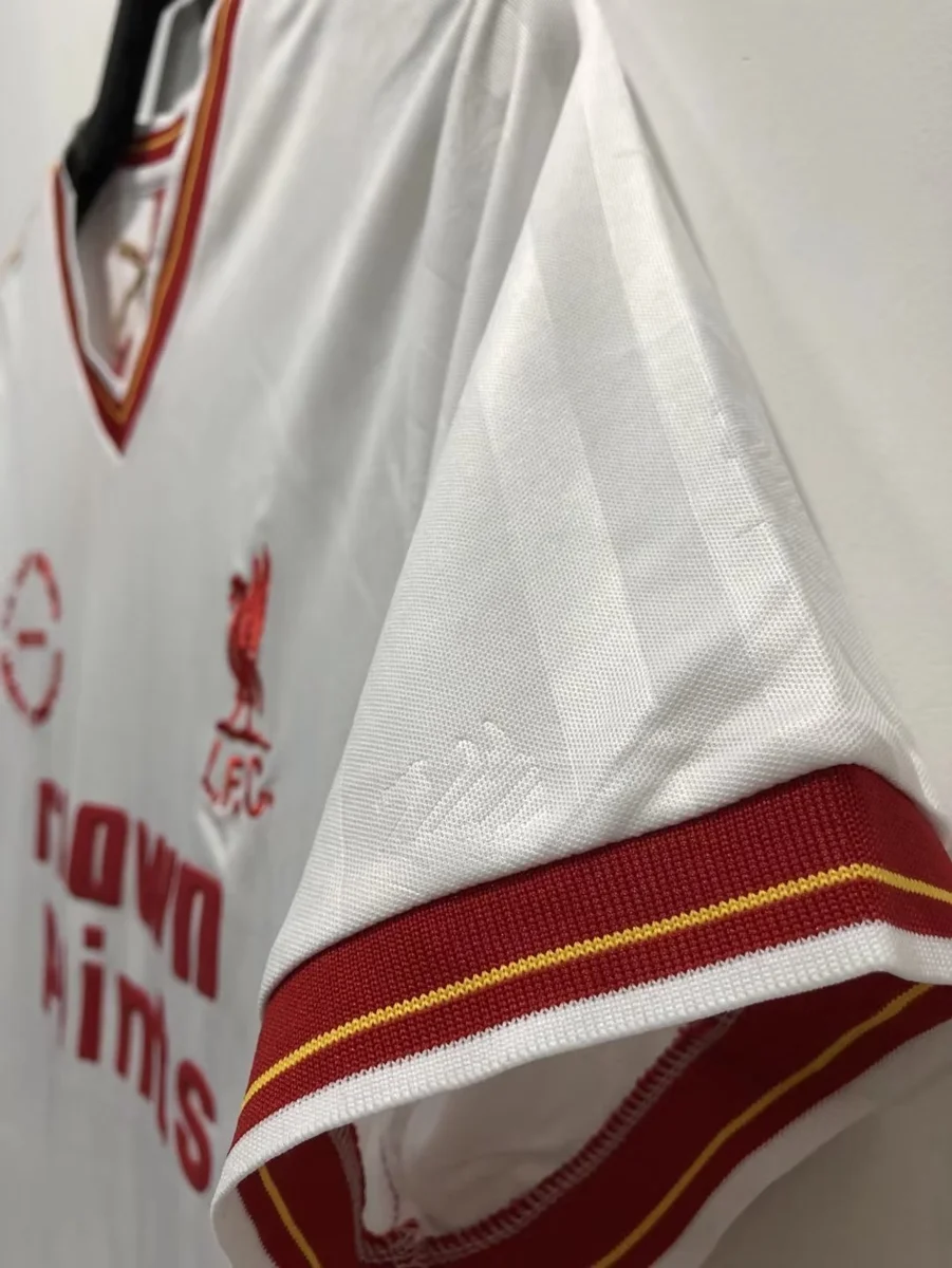 Camisa reserva - Liverpool - 85 a 86