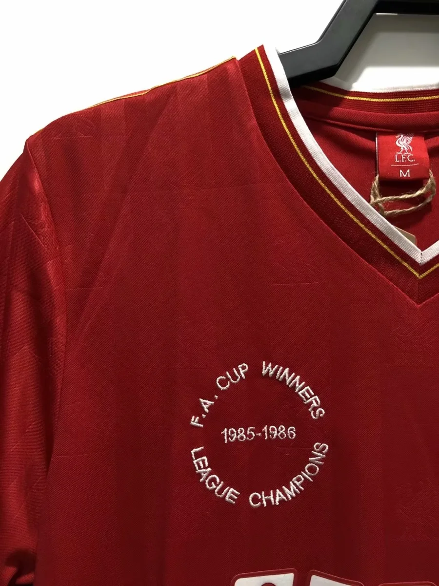 Camisa titular - Liverpool - 85 a 86