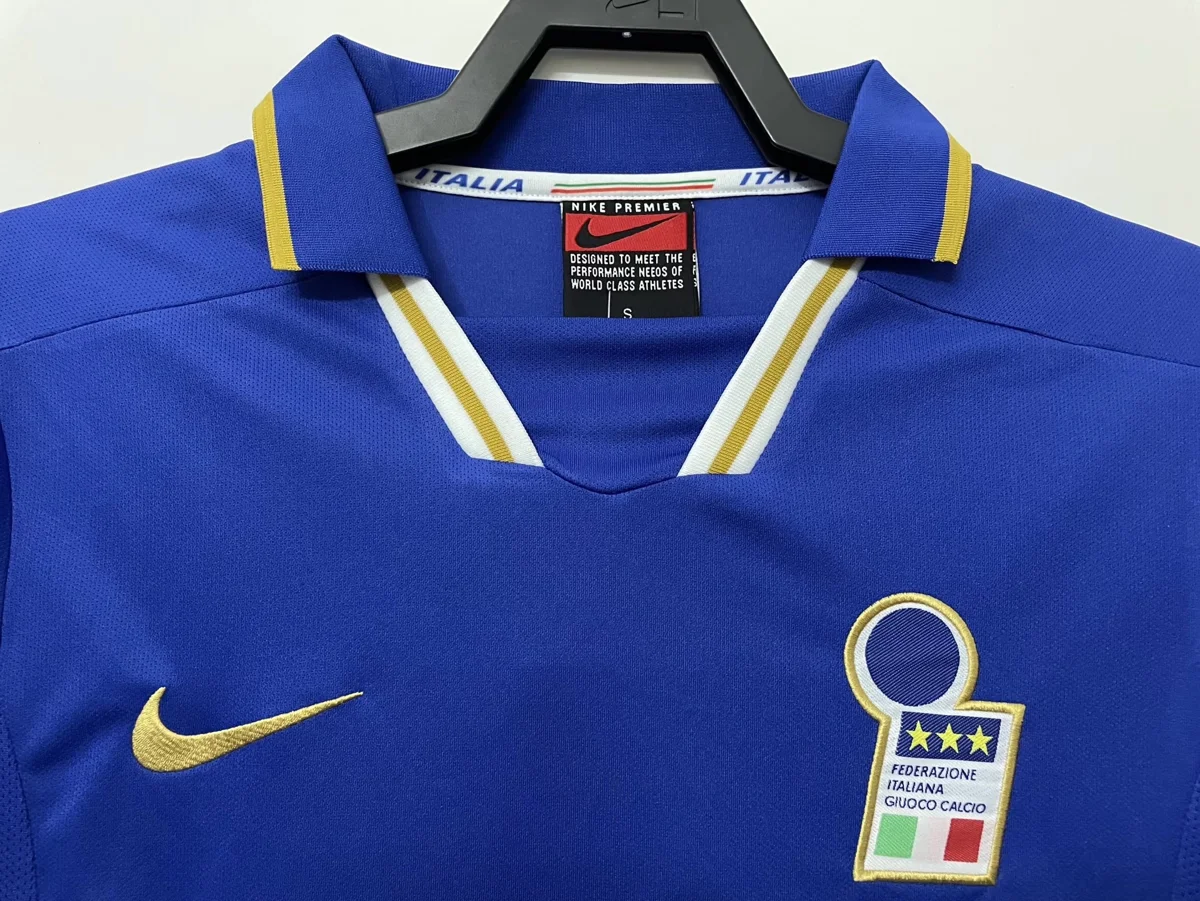 Camisa titular - Itália