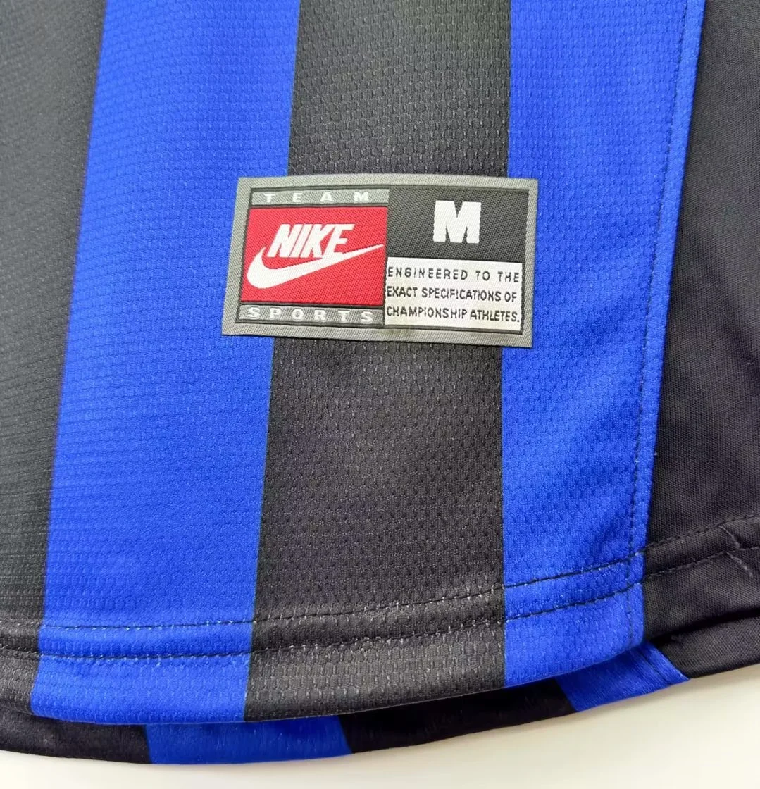 Camisa titular - Inter de Milão - 98 a 99