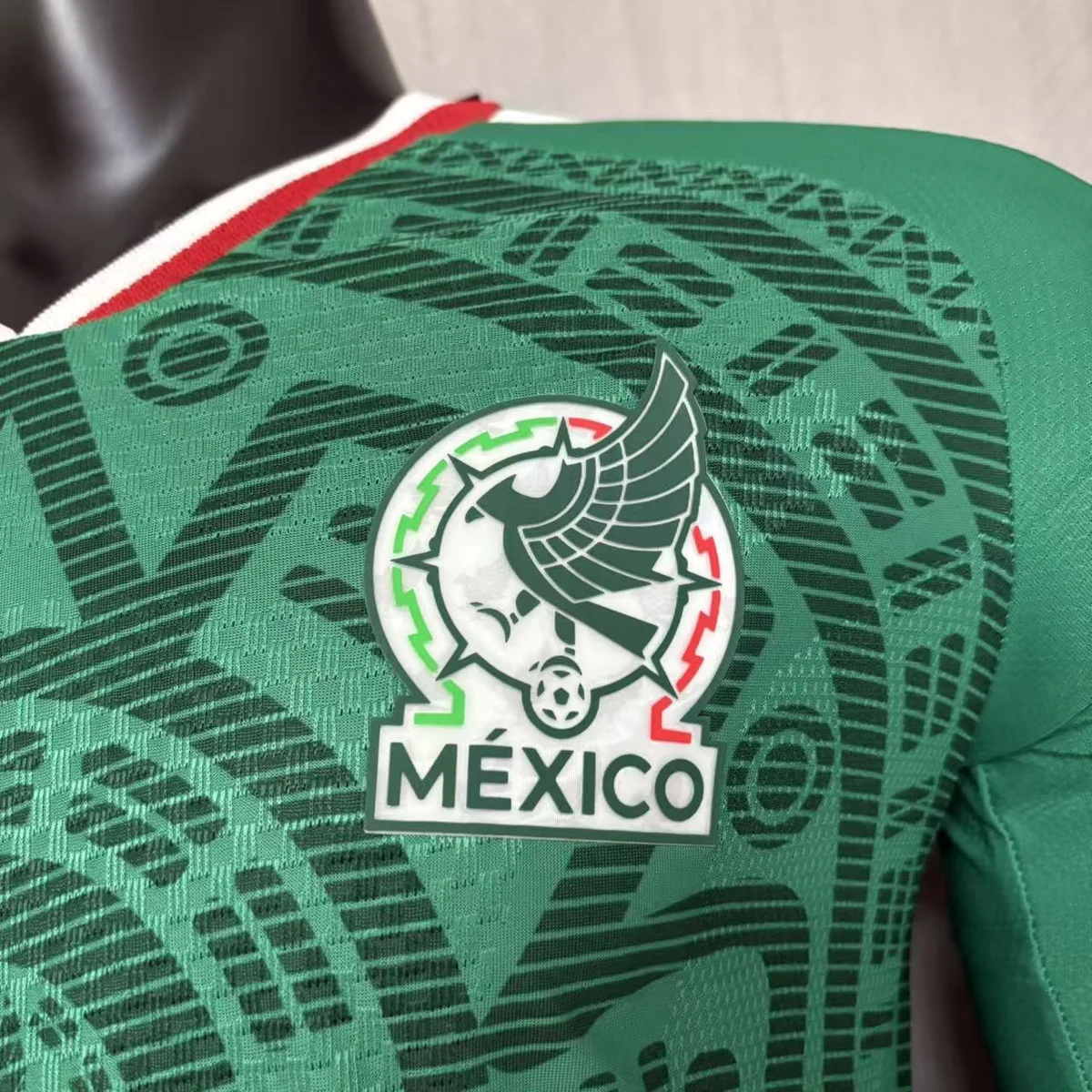 Camisa titular - México 2026 (manga longa) - versão jogador
