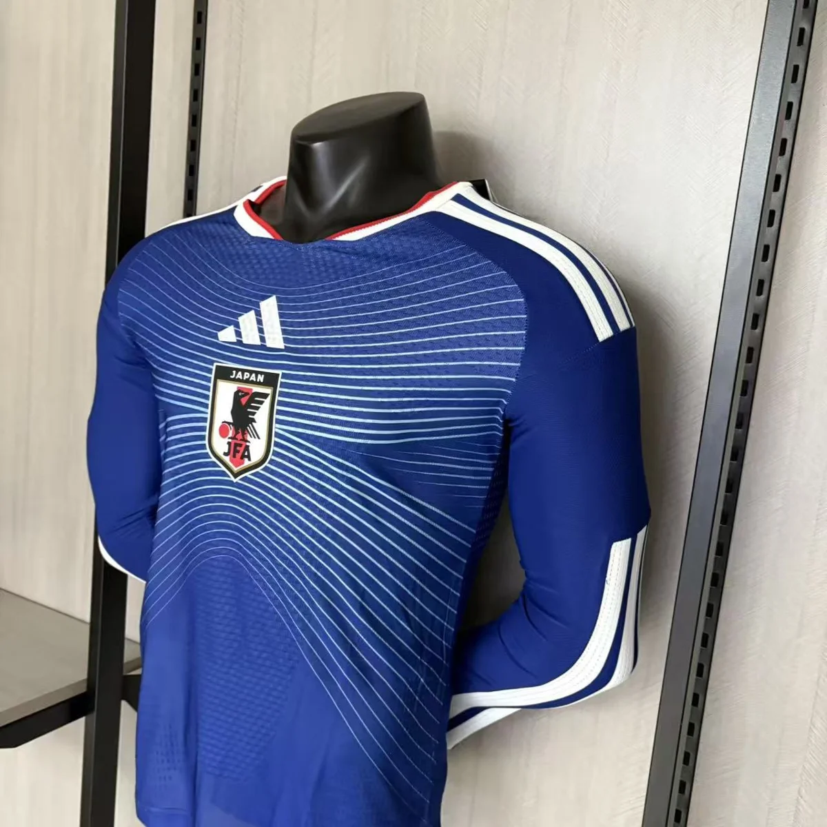 Camisa titular - Japão 2026 (manga longa) - versão jogador - foto 2