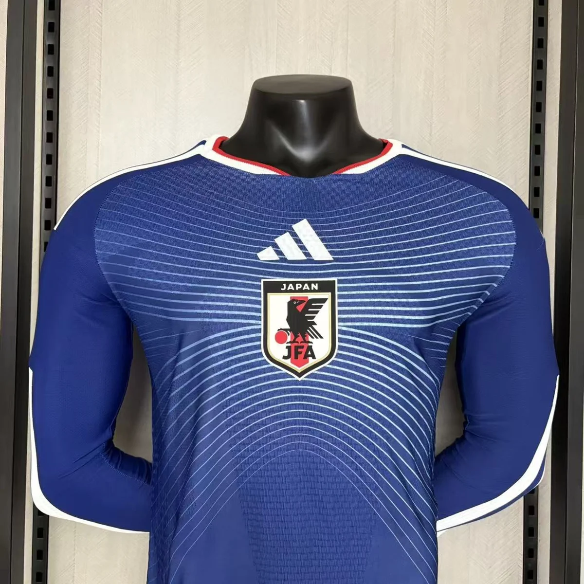 Camisa titular - Japão 2026 (manga longa) - versão jogador - foto 3