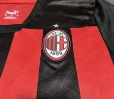 Camisa titular - AC Milan 2022/23 - S a XXL